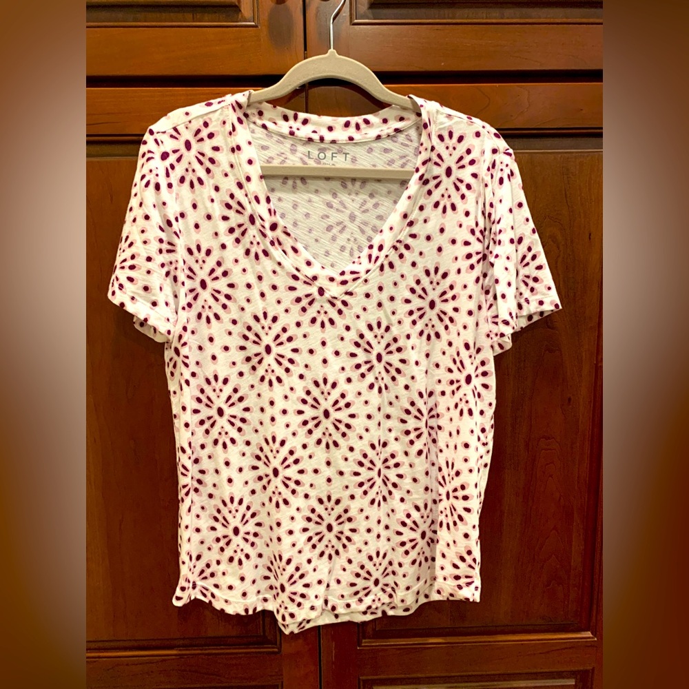 Loft geometric v-neck tee